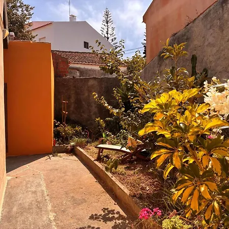 Casa Liberdade Cost Rustic Charm By The Sea Сasa de vacaciones Lourinhã